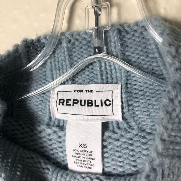 For The Republic Womens Sweater Size XS Blue Oversized Pullover Long Sleeve - Picture 3 of 8